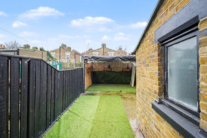 Photo 14- click for photo gallery